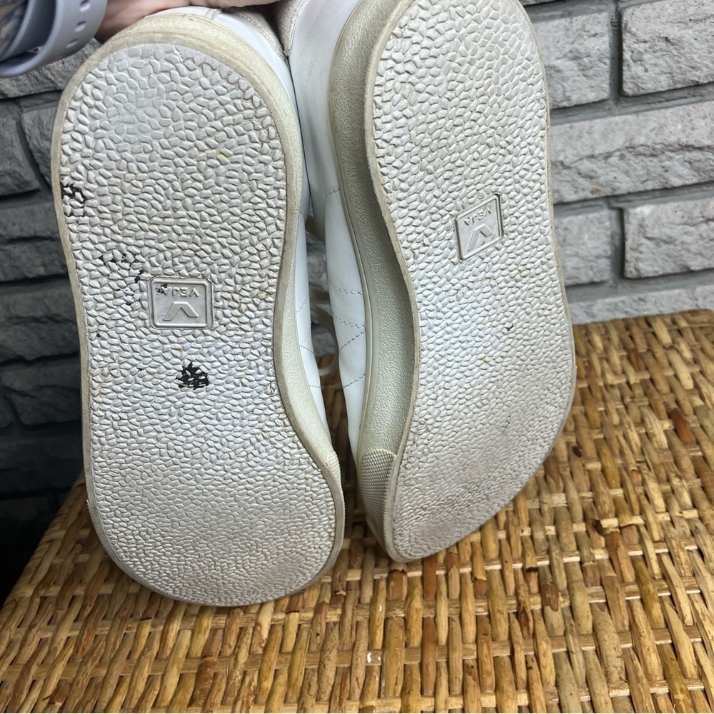 VEJA Esplar Leather Logo Sneakers - Picture 7 of 7